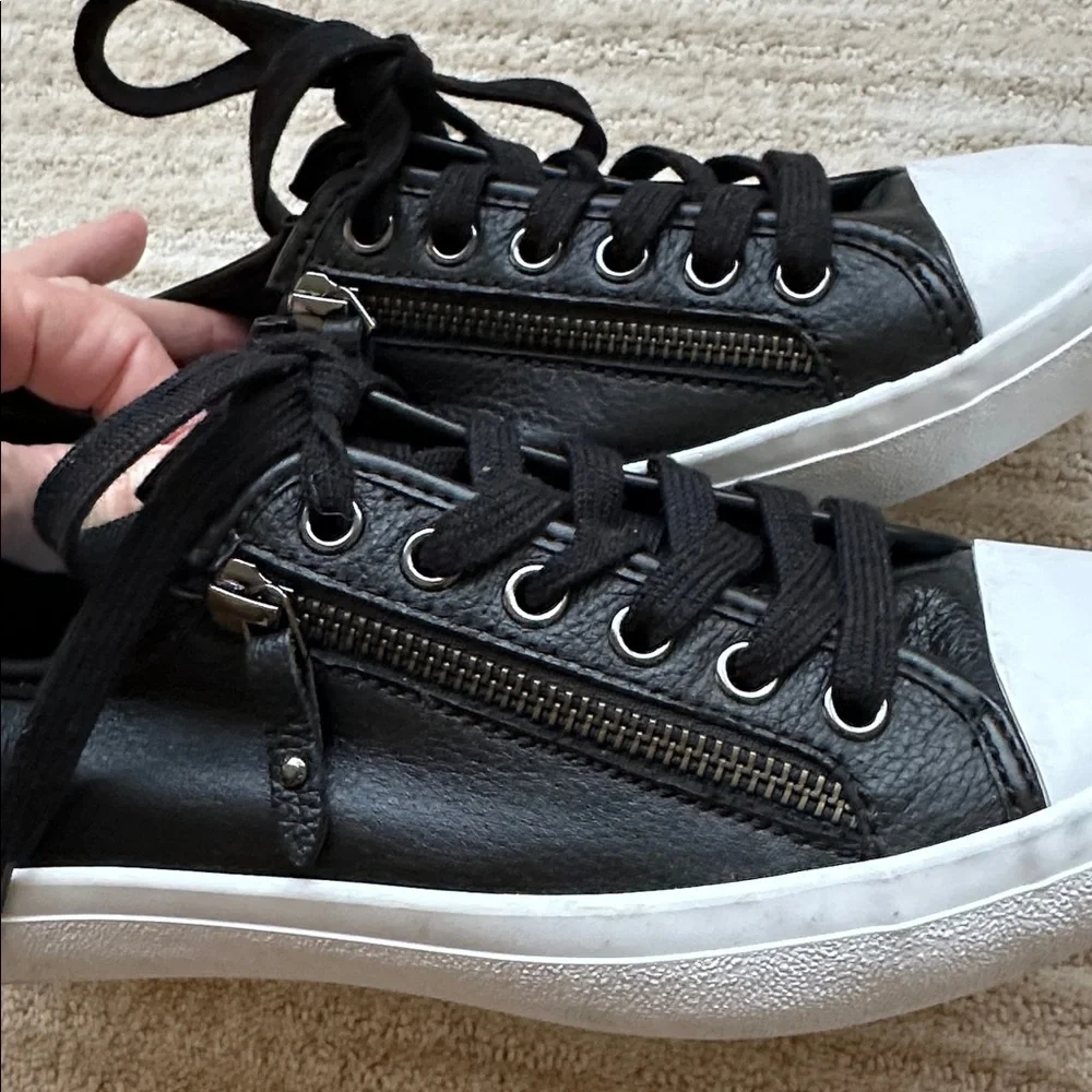 NWOB COACH Empire Zip Lace-Up Sneakers Leather Black Size 6.5